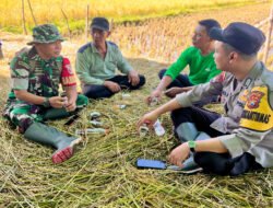 Dimanapun Tempatnya, Semboyan Babinsa Jalin Komsos Dengan Warga Wilayah Pacitan