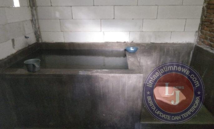 Pembangunan MCK Mbah Paini Capai 90 Persen