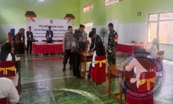 TNI-Polri Kawal Ketat Ujian Perangkat Desa di Trenggalek, Pastikan Seleksi Transparan dan Kondusif
