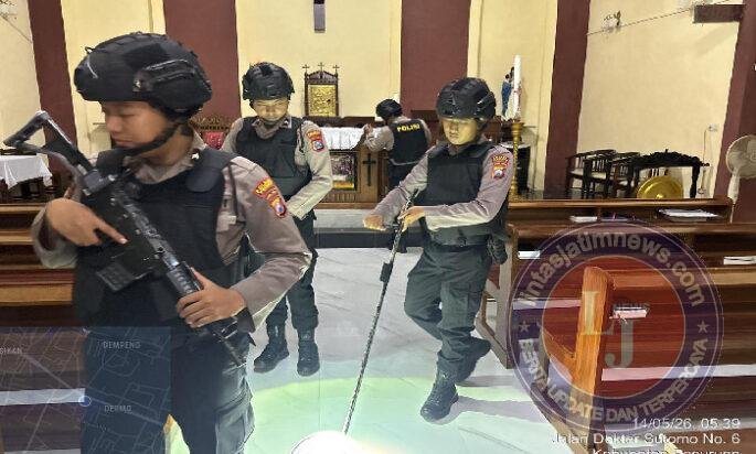 Polres Pasuruan Sterilisasi Gereja Tingkatkan Pengamanan Ibadah Kenaikan Isa Almasih berjalan Aman