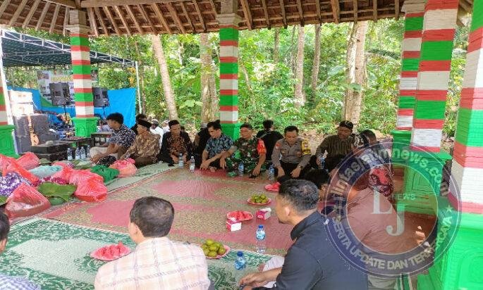 TNI-Polri dan Pemda Trenggalek Perkuat Ketahanan Pangan lewat Panen Jagung di Pogalan