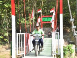 Jembatan Impian Selesai, Anak Sekolah Tidak Lagi Nyeberang Kali