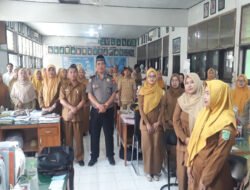 Tanamkan Kesadaran Generasi Muda, Satbinmas Polres pasuruan Lakukan Pembinaan Humanis di SMPN 1 Gempol