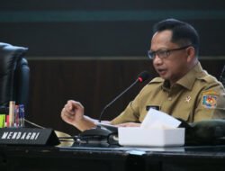 Tito Karnavian Apresiasi Inflasi 2,42 Persen, Minta Pemda Waspadai Dampak Geopolitik Global