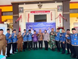 Di Pendopo Kecamatan Paciran, Sami’an Serahkan Tongkat Komando Kepada Teguh Bagio