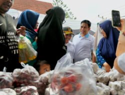 Kendalikan Inflasi, Akhmad Wiyagus Buka Gerakan Pangan Murah di NTB