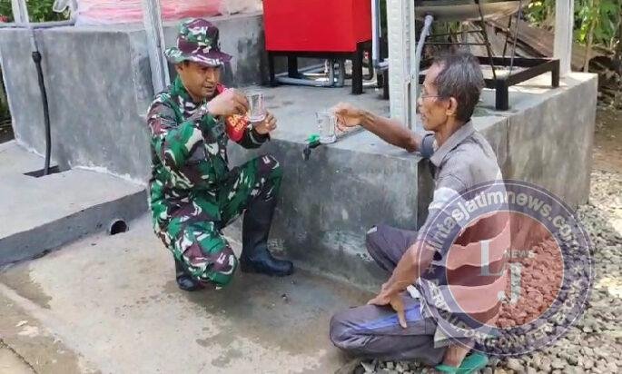 Warga Sukorejo Memanfaatkan Air Bersih Siap Minum