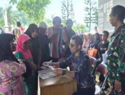 Pastikan Tepat Sasaran, Babinsa Dampingi Penyaluran Bantuan Pangan Dari Pemerintah