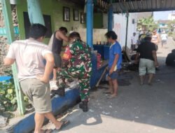 Dekat Tanpa Jarak, Cara Babinsa Jaga Kebersihan Lingkungan Lewat Kerja Bakti Bersama Warga