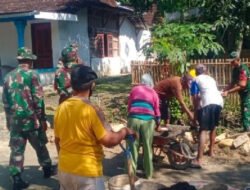 Rawat Tradisi Gotong Royong, TNI dan Warga Bahu-Membahu Bangun Talud Penahan Tanah