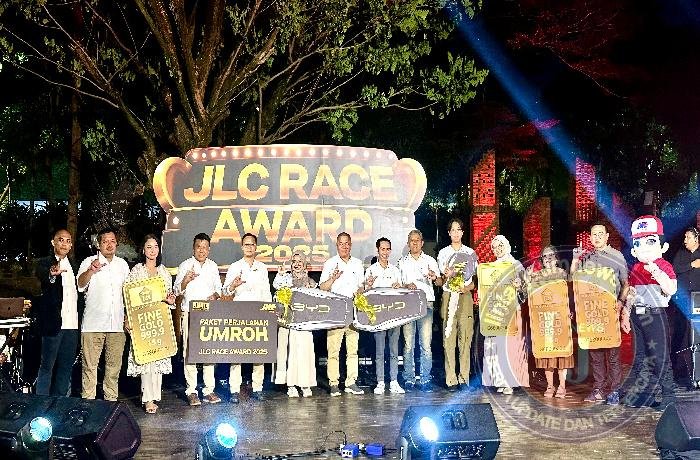 Gelar Malam Apresiasi, JNE bagi Kesuksesan UKM di Indonesia