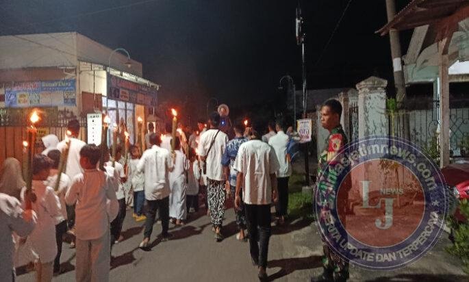 Malam Takbir Penuh Khidmat, Babinsa Wonoasri Kawal Warga Pelumpungrejo Rayakan Iduladha