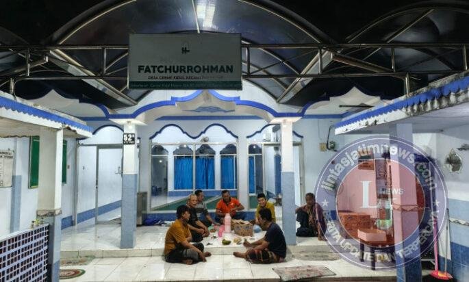 Mushollah Fatchurrohman Gresik Sembelih 6 Ekor Sapi, Bukti Tingginya Kesadaran Berkurban Warga