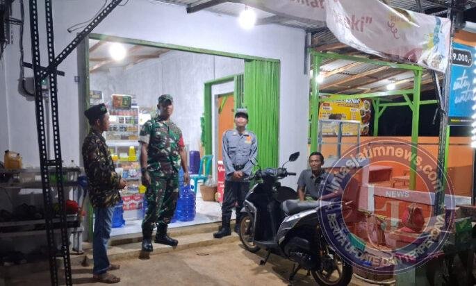 Patroli Malam Cipta Kondisi, Koramil 25/Paranggupito Bersama Linmas Pastikan Keamanan Wilayah Tetap Kondusif