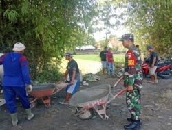 Semangat Kebersamaan di Klorogan, Babinsa dan Warga Bergotong Royong Bangun Akses Jalan Desa