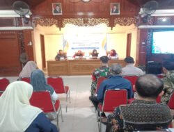 Babinsa Kepatihan Wetan Hadiri MUSDES Sosialisasi Verifikasi Pendataan Home Visit
