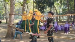 Bekali Sejak Usia Dini, Personel Kodim Pacitan Beri Wasbang dan Outbound TK Raudhatul Atfal Aisyiyah