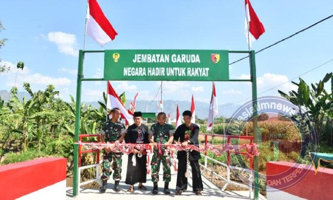 Jembatan Garuda Selesai Dibangun, Warga Gelar Syukuran