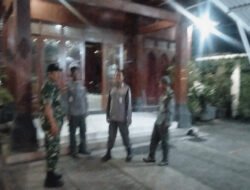 Piket Koramil 04/Jebres Bersama Linmas Patroli Malam Sambil Himbauan Kamtibmas