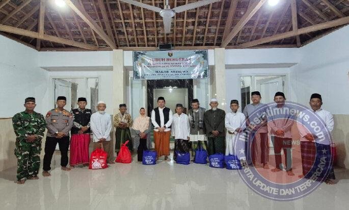 Dukung Program Subuh Bergerak, Babinsa Kedunggalar : Perkuat Silaturahmi dan Kepedulian Sosial