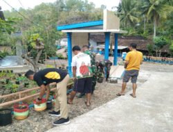 Semangat Gotong Royong TNI Dan Warga Johunut: Bank Sampah Dibangun, Poskamling Diperkuat