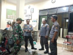 Bersama Linmas, Piket Koramil 05/Pasar Kliwon Laksanakan Patroli Malam, Jaga Keamanan & Kondusifitas Kota Solo