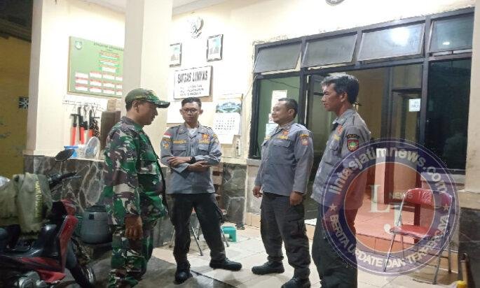 Bersama Linmas, Piket Koramil 05/Pasar Kliwon Laksanakan Patroli Malam, Jaga Keamanan & Kondusifitas Kota Solo