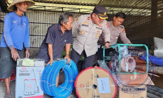 Polres Pelabuhan Tanjungperak Salurkan Bantuan Alat Pertanian Dukung Ketahanan Pangan Nasional
