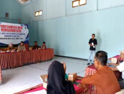 TNI Melalui Para Babinsa Dampingi Musyawarah Pemutakhiran Data Kemiskinan di Wilayah Pacitan