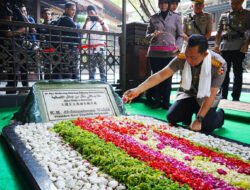 Kapolri Kenang Jejak Reformasi Gus Dur Melalui Ziarah di Tebuireng Jelang Hari Bhayangkara ke-80