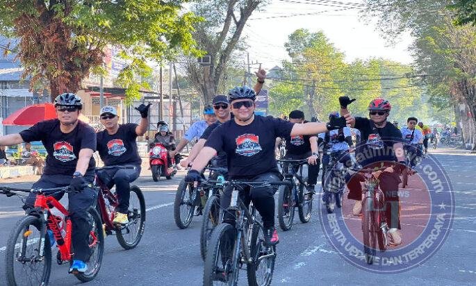 Polres Lumajang Gelar Gowes, Ribuan Pesepeda Sambut Hari Bhayangkara ke – 80