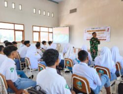 Babinsa Siapkan Siswa Prakerin SMK Wahid Hasyim Trenggalek Hadapi Dunia Kerja