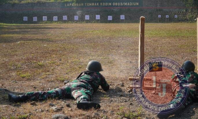Asah Naluri Tempur, Prajurit Kodim 0803/Madiun Tingkatkan Kemampuan Menembak Lewat Latbakjatri