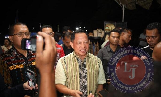 Parade Tenun Belu Jaga Warisan Budaya dan Gerakkan Ekonomi Daerah