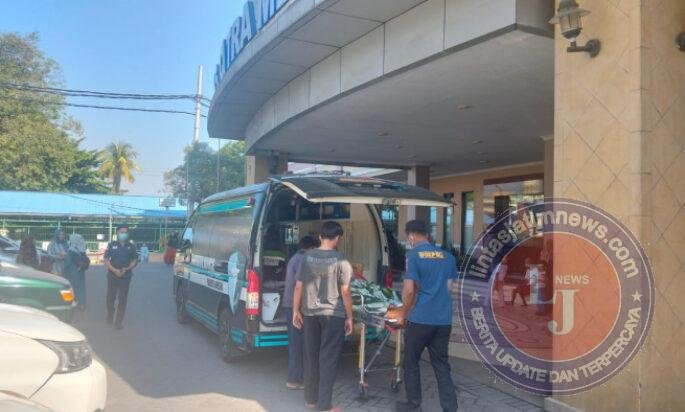 Hotline Lapor Cak Rama Respons Cepat, Polres Gresik Sediakan Ambulans Gratis untuk Pasien Kontrol