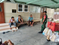 Dekat Dengan Warga, Babinsa Gandekan Jadikan Komsos Jalan Ampuh Ungkap Perasalahan di Wilayah
