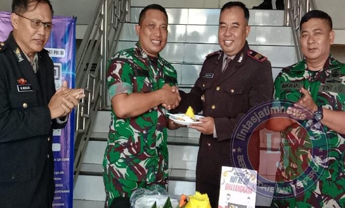 Danramil 03 Serengan dan Anggota Datangi Mapolsek Serengan