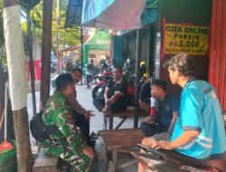 Sinergi TNI-Polri Jaga Keamanan, Babinsa & Bhabinkamtibmas Patroli Rutin di Kepatihan Kulon