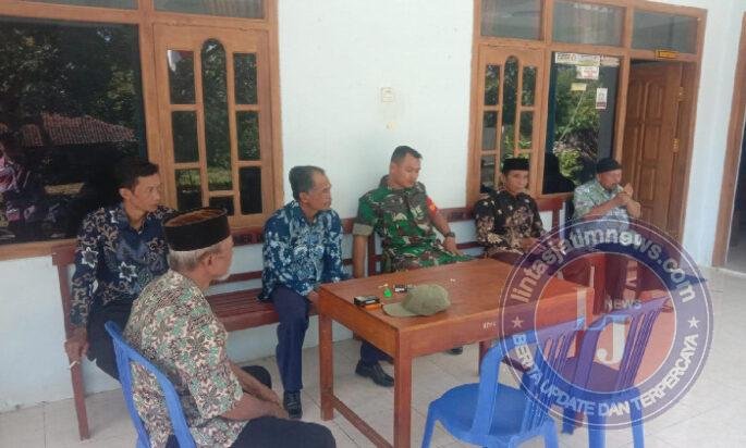 Komsos, Langkah Strategis Babinsa Jalin Kedekatan Dengan Warga
