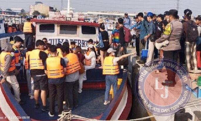 Polsek Sunda Kelapa Tingkatkan Pelayanan dan Pengamanan Wisatawan di Dermaga Kali Adem Menuju Kepulauan Seribu