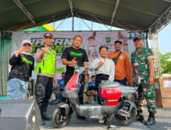 Sinergi TNI-Polri Kawal Jalan Sehat Bersih Desa Kedungsigit Berlangsung Aman dan Meriah