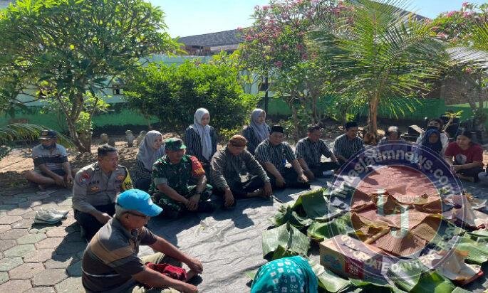 Menjaga Tradisi, Menumbuhkan Harmoni, Babinsa Hadiri Tasyakuran Bersih Desa Demangan
