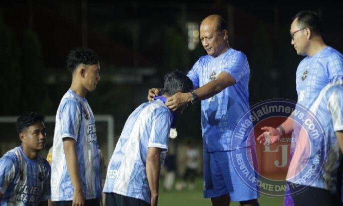 Final Kapolda Cup 4 Berlangsung Meriah, Tim Gabsat Polda Jatim Angkat Trofi Juara
