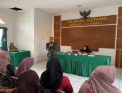 Danramil Berikan Arahan Pada Anggota Persit Ranting 05 Koramil 04/Jebres