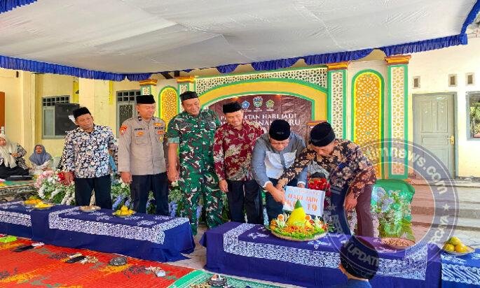 Syukuran Hari Jadi Desa Tahunan Baru, Sertu Hedy Pererat Silaturahmi dan Apresiasi Pelestarian Budaya