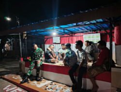 Tingkatkan Keamanan Malam Hari, Babinsa Koramil Tirtomoyo Patroli Bersama Linmas