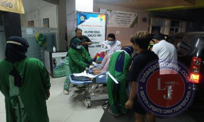 Aksi Heroik Satlantas Polres Gresik Selamatkan Ibu Hendak Melahirkan, Dikawal Cepat hingga Tiba di Rumah Sakit