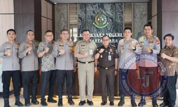 JJOS Forkopimko Jakarta Utara Berikan Surprise Ulang Tahun kepada Dandim 0502/Jakarta Utara, Wujud Sinergitas Antarinstansi