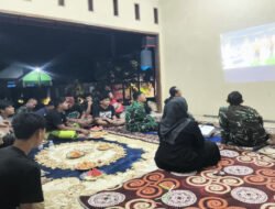 Anggota TNI Kodim 0725/Sragen Bersama Masyarakat Nobar Piala Dunia di 13 titik Koramil