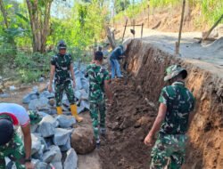 Bahu Membahu, Masyarakat bersama TNI Gugur Gunung